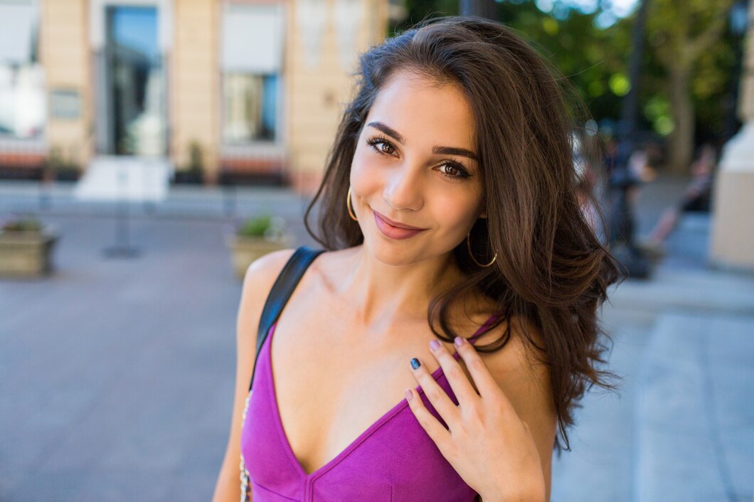 single Latin woman